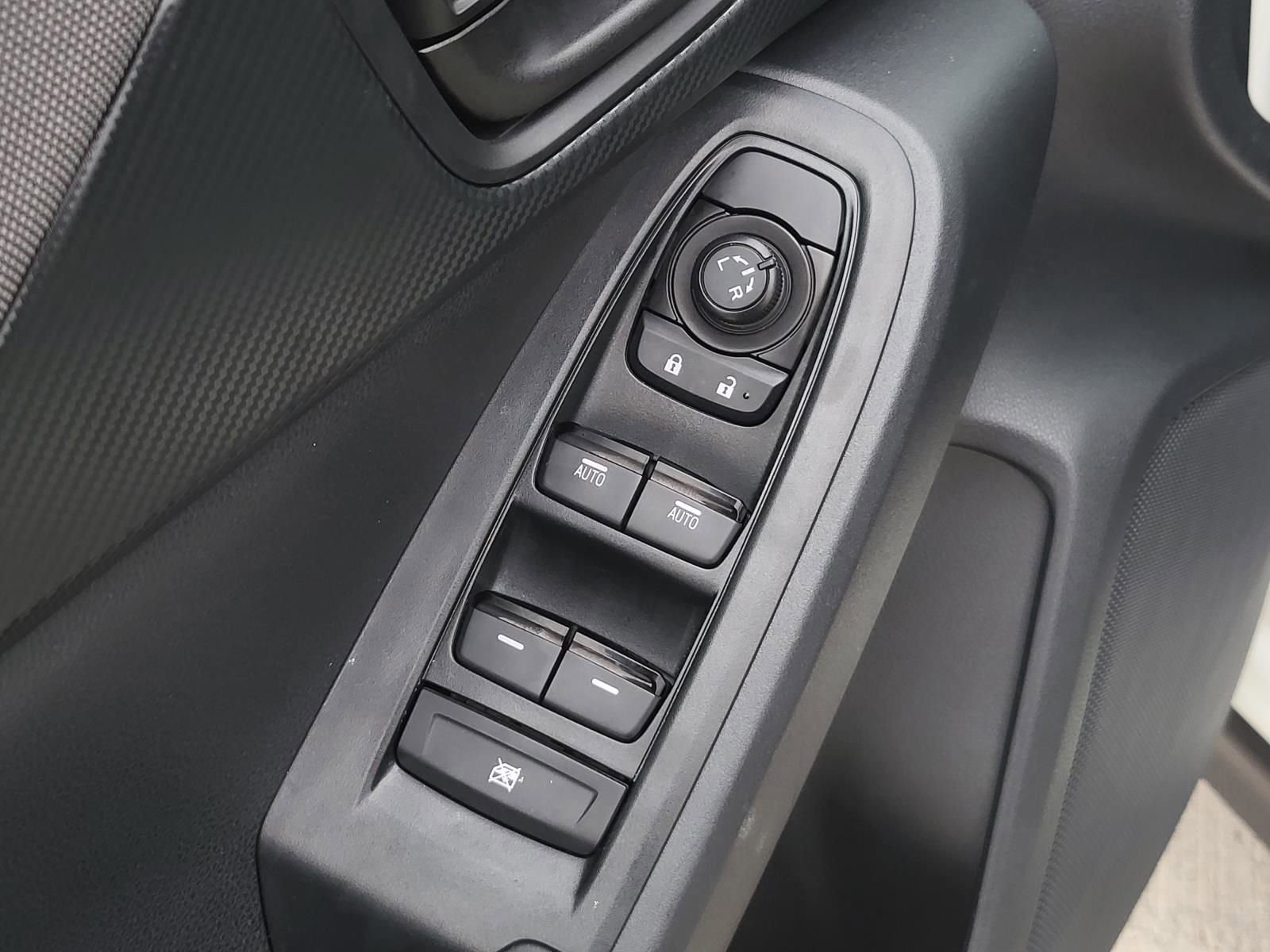 Certified 2025 Subaru Crosstrek 2.0i Premium image 18