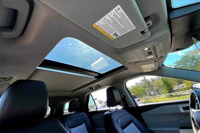 Used 2023 Ford Explorer XLT w/ Equipment Group 202A image 28