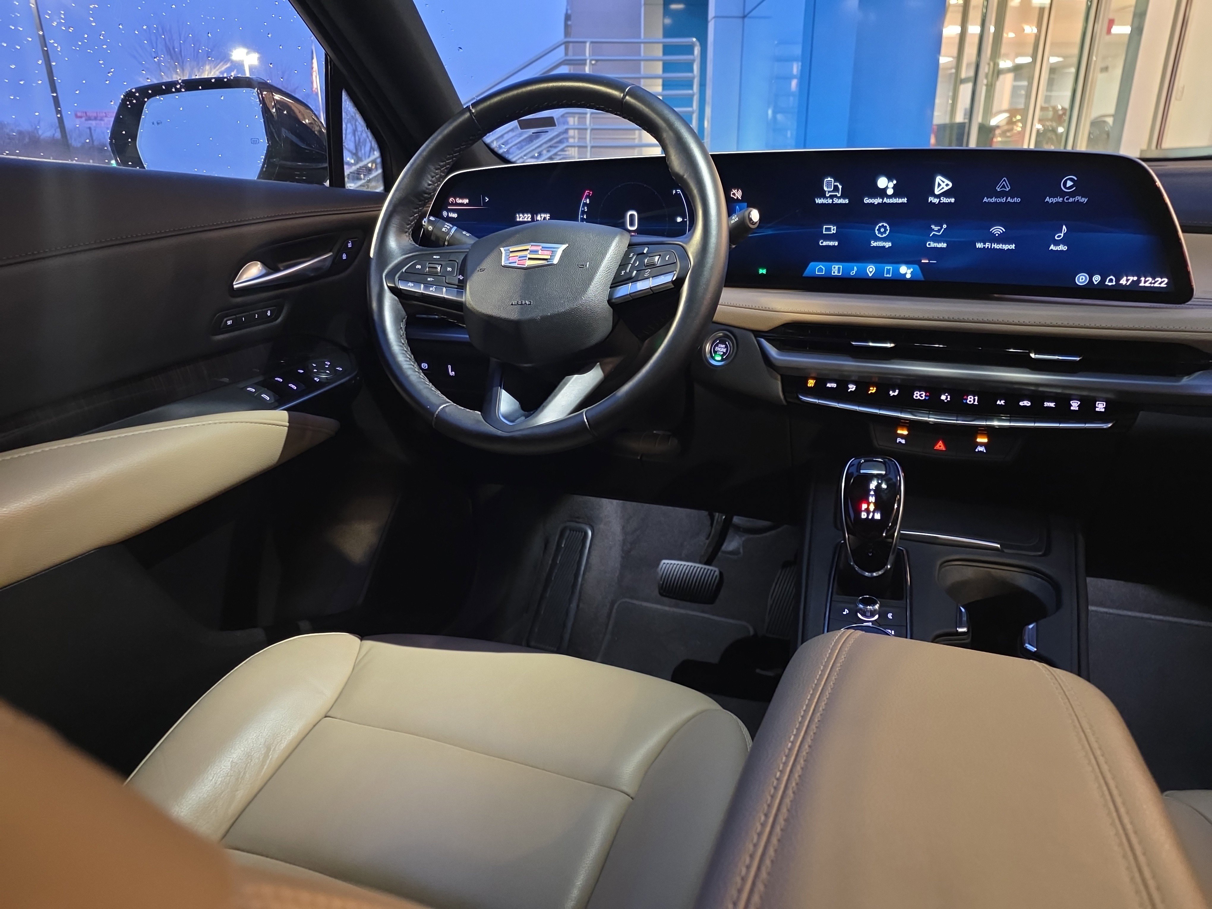 Used 2025 Cadillac XT4 Premium Luxury image 34