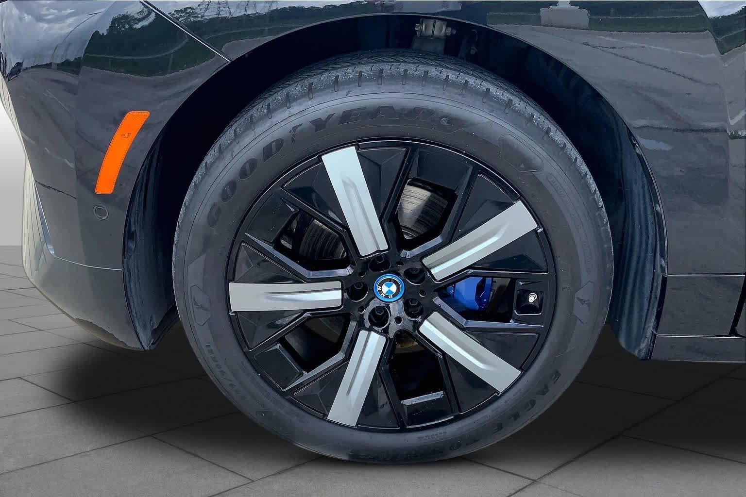 Certified 2024 BMW iX xDrive50 w/ Sport Package image 10