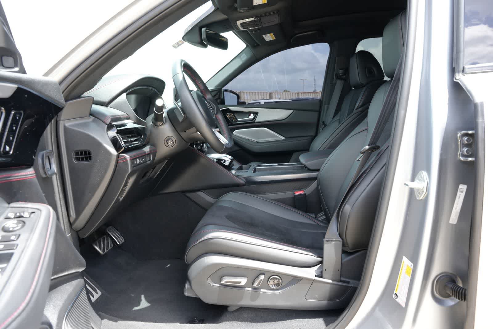 Used 2025 Acura MDX A-Spec AWD/4WD image 16