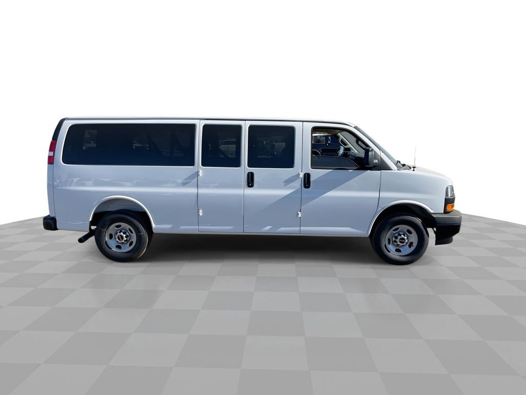 New 2025 GMC Savana 3500 LS image 9