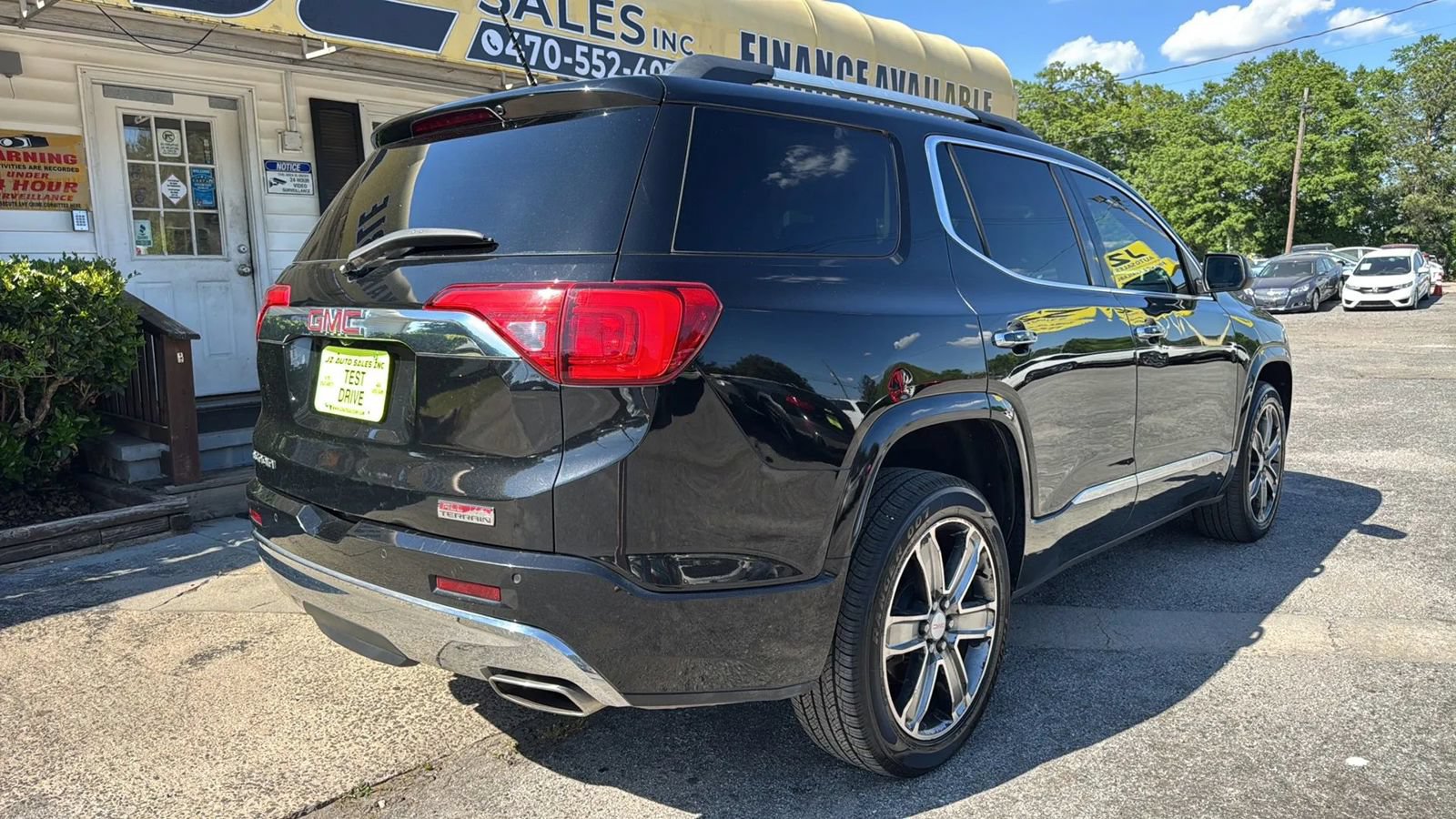 Used 2017 GMC Acadia Denali FWD image 3