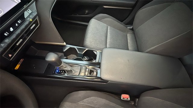 Used 2025 Toyota Camry LE image 19