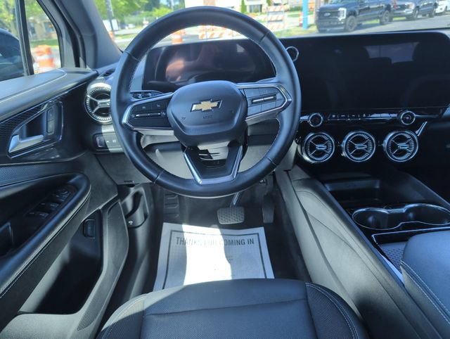Used 2024 Chevrolet Blazer EV LT AWD/4WD image 2