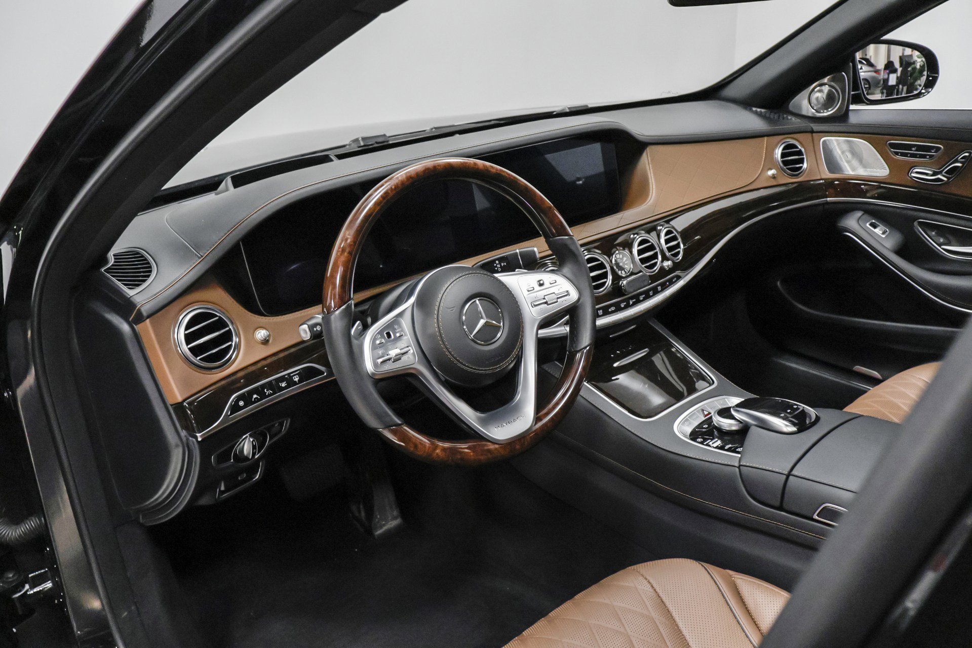 Used 2019 Mercedes-Benz Maybach S 560 4MATIC image 39