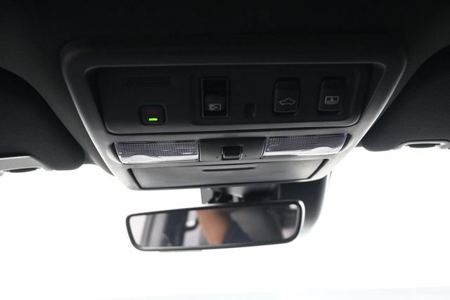 Used 2023 Nissan Titan PRO-4X w/ Pro-4x Convenience Package AWD/4WD image 41