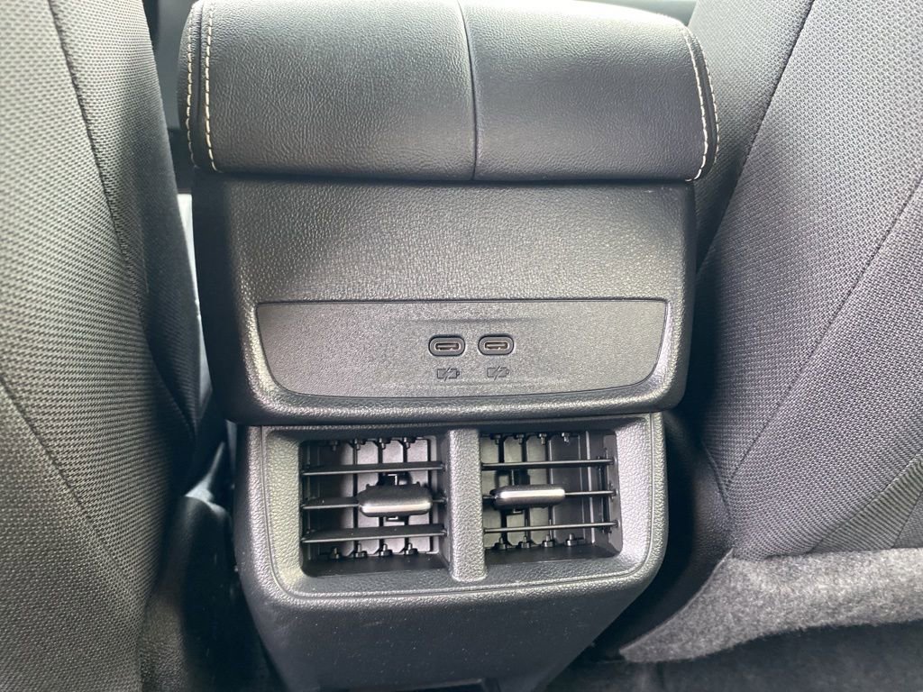 Used 2025 GMC Terrain Elevation w/ Technology Package II image 24