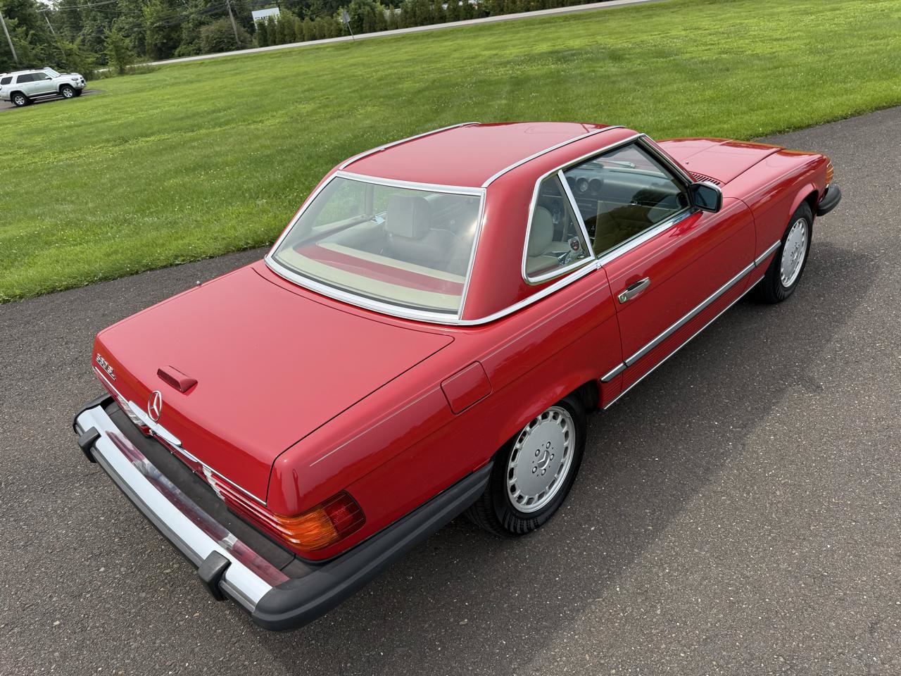 Used 1988 Mercedes-Benz 560 SL image 20