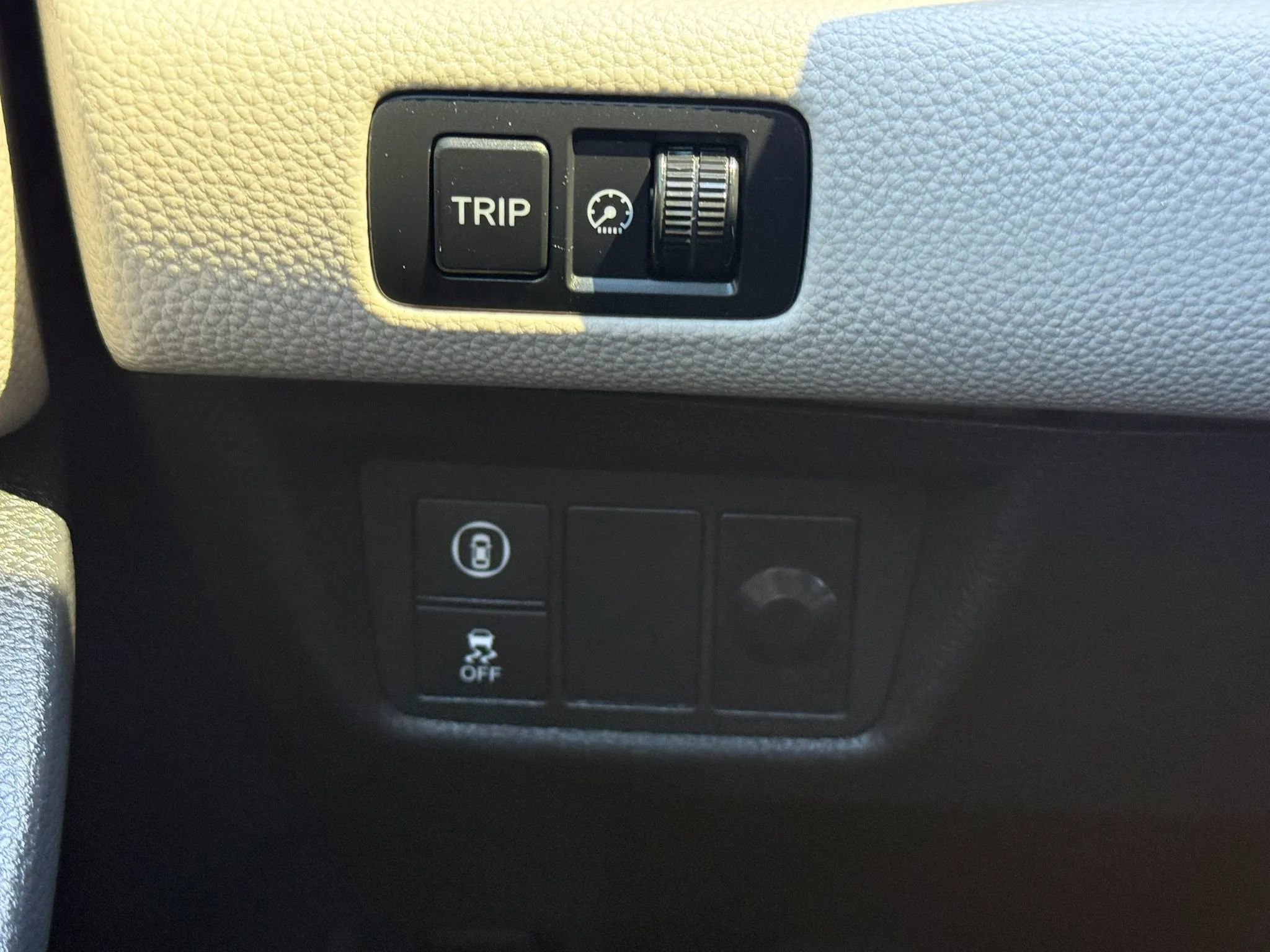 Used 2018 Honda Accord LX image 32