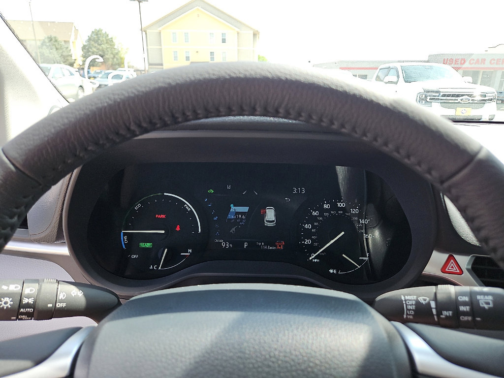 Certified 2026 Toyota Sienna XLE image 13