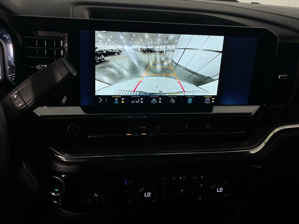 Used 2024 Chevrolet Silverado 2500 High Country w/ High Country Premium Package image 18