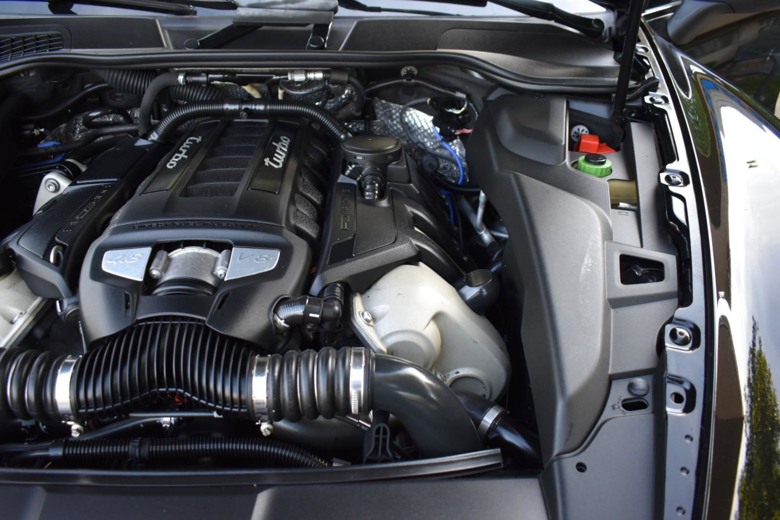 Used 2014 Porsche Cayenne Turbo w/ Comfort Plus Package (PU4) image 53