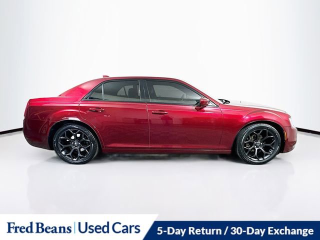 Used 2019 Chrysler 300 S RWD image 9