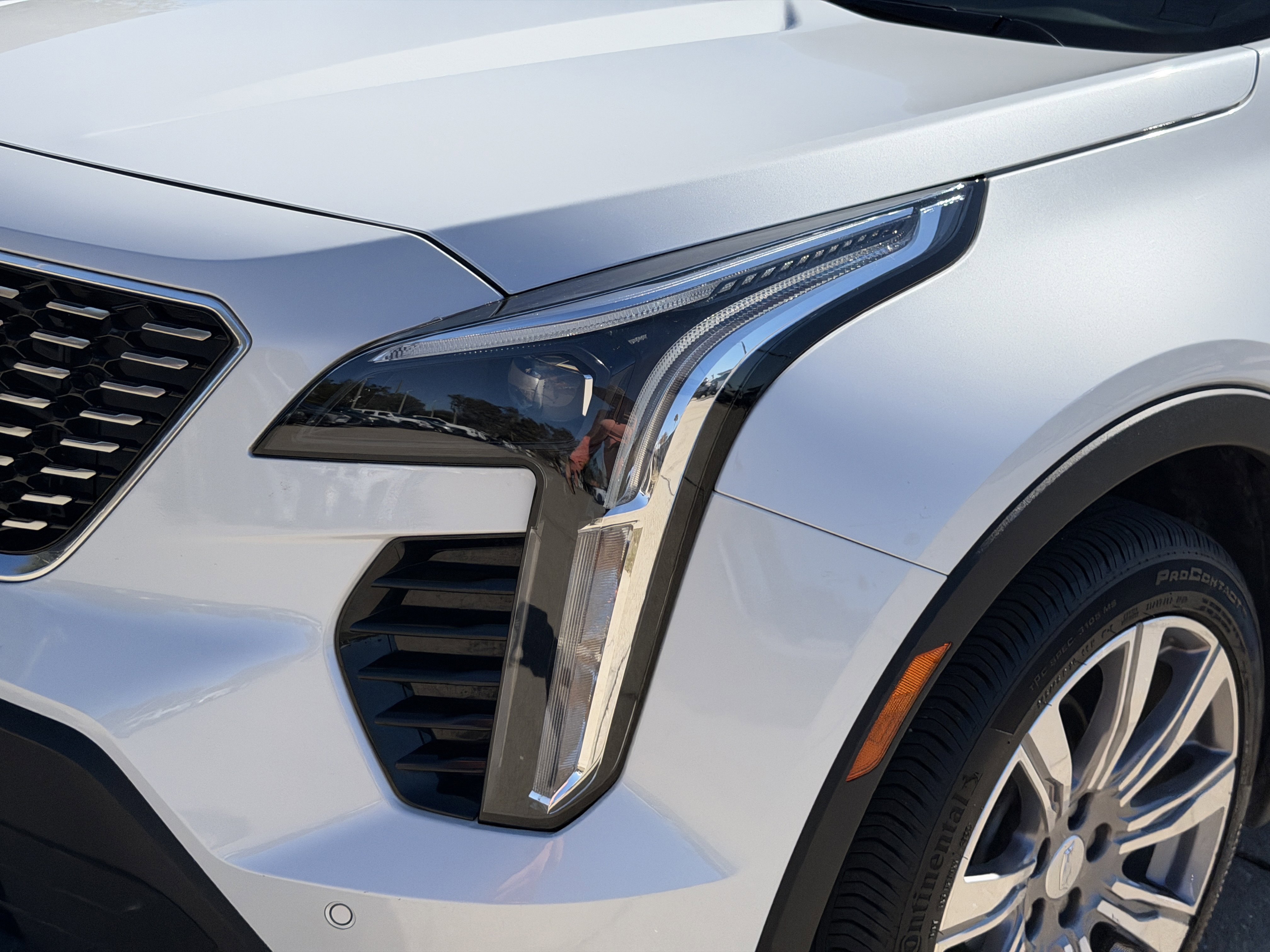 Used 2021 Cadillac XT4 Premium Luxury w/ Driver Awareness Package image 8