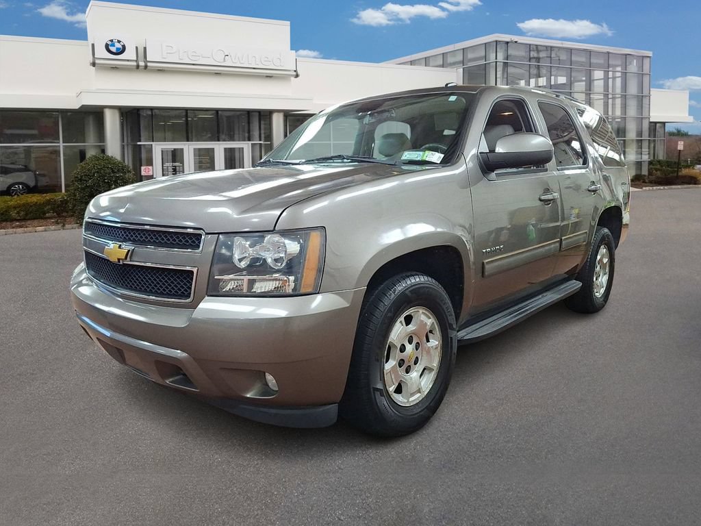 Used 2013 Chevrolet Tahoe LT w/ Luxury Package AWD/4WD video 1