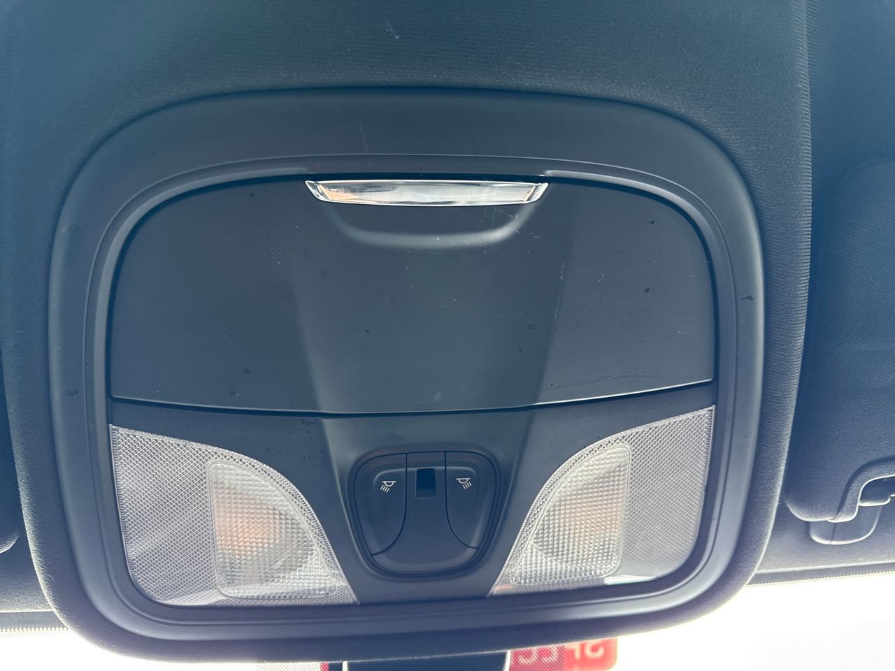 Used 2015 Chrysler 200 S w/ Comfort Group image 30