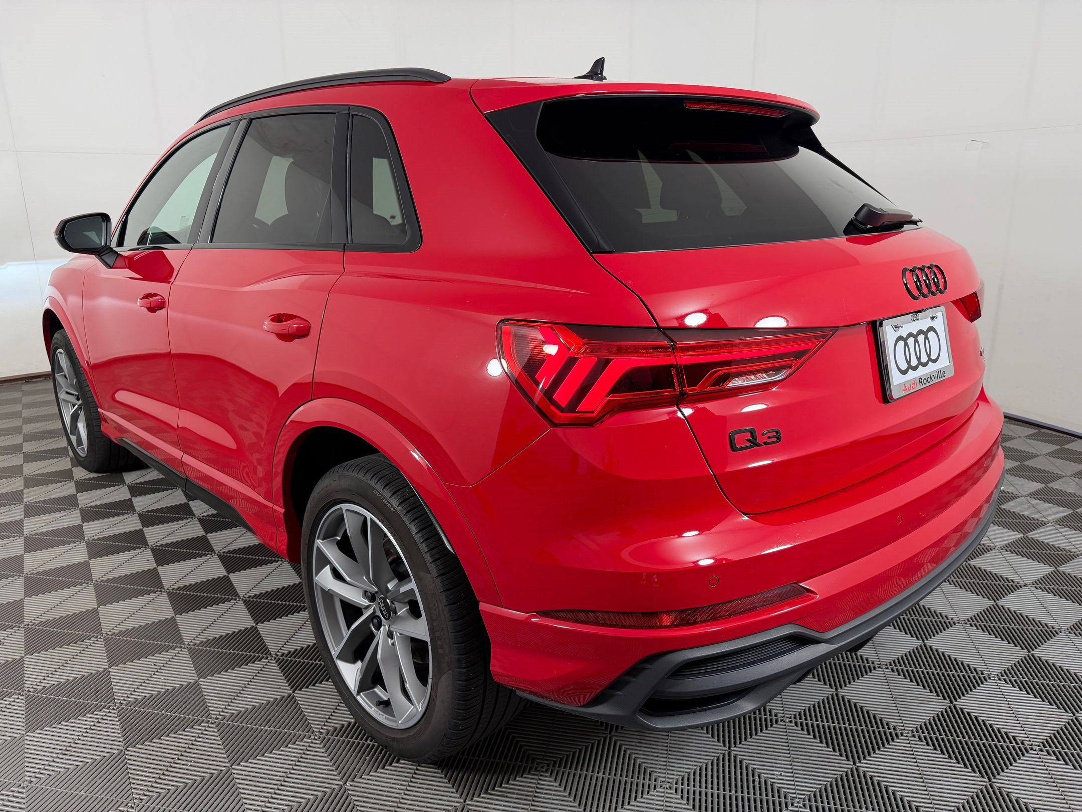 Certified 2023 Audi Q3 2.0T Premium w/ Black Optic Sport Package AWD/4WD image 3