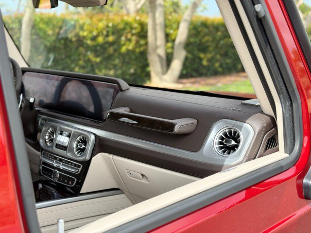 Used 2024 Mercedes-Benz G 63 AMG 4MATIC image 29