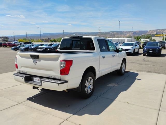Used 2019 Nissan Titan SV w/ SV Convenience Package AWD/4WD image 5