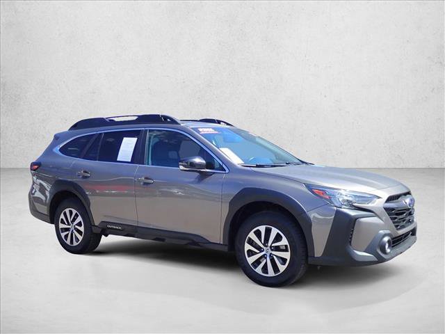 Used 2023 Subaru Outback Premium AWD/4WD image 6