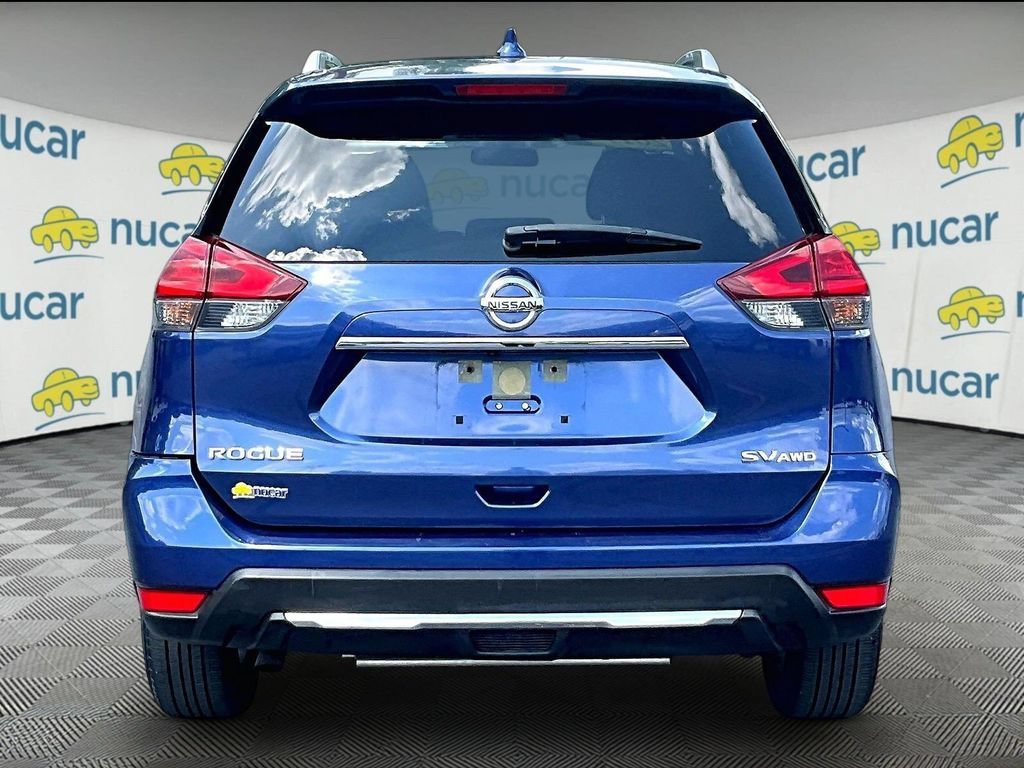 Used 2017 Nissan Rogue SV AWD/4WD image 5