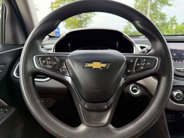 Used 2023 Chevrolet Equinox LS w/ LS Convenience Package FWD image 20