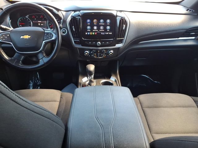 Used 2022 Chevrolet Traverse LT w/ LPO, Blackout Package AWD/4WD image 12