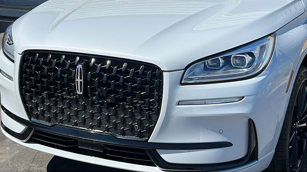 Used 2025 Lincoln Corsair Grand Touring w/ Equipment Group 302A image 3