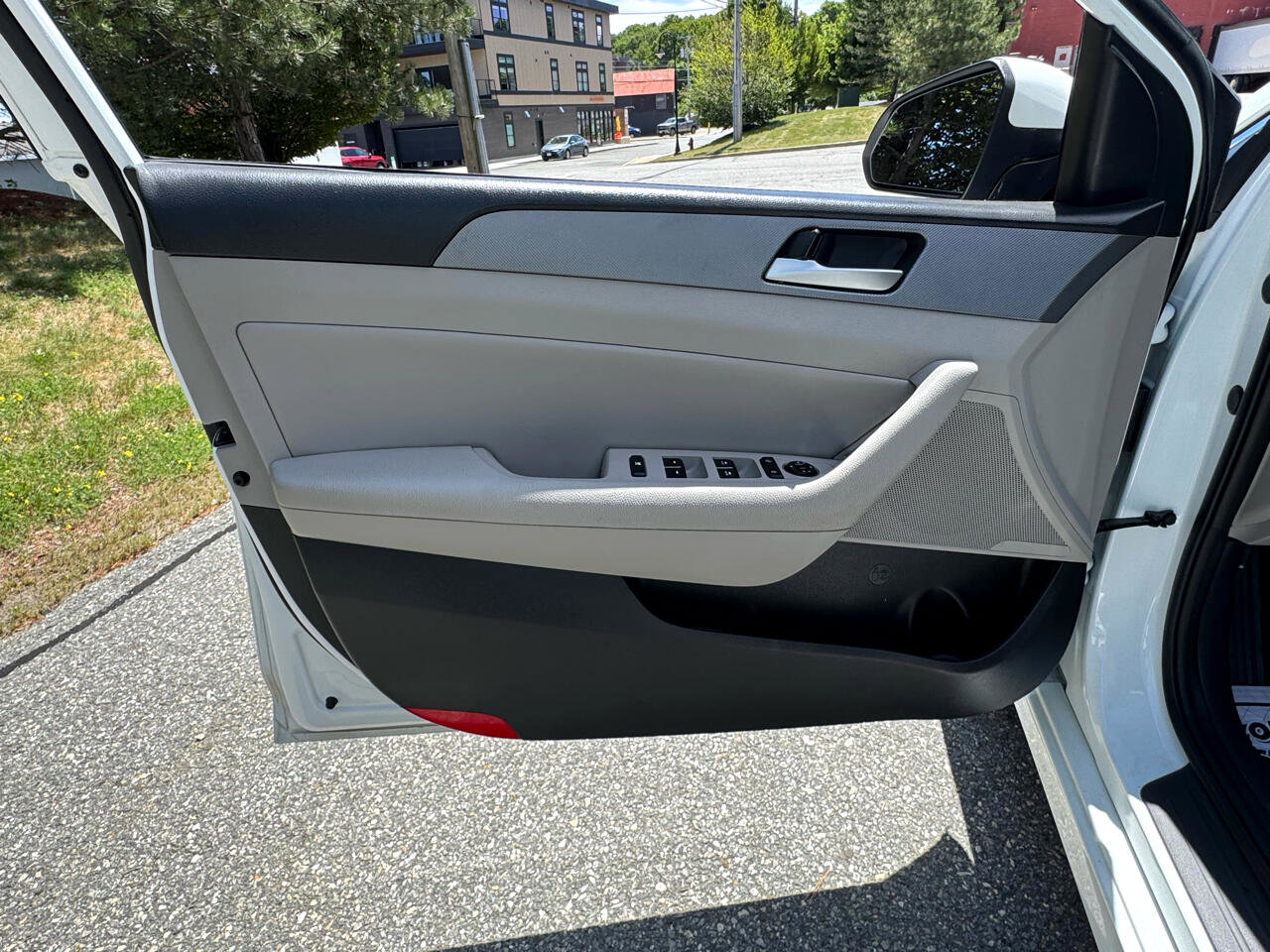 Used 2018 Hyundai Sonata SEL w/ Tech Package 04 image 10