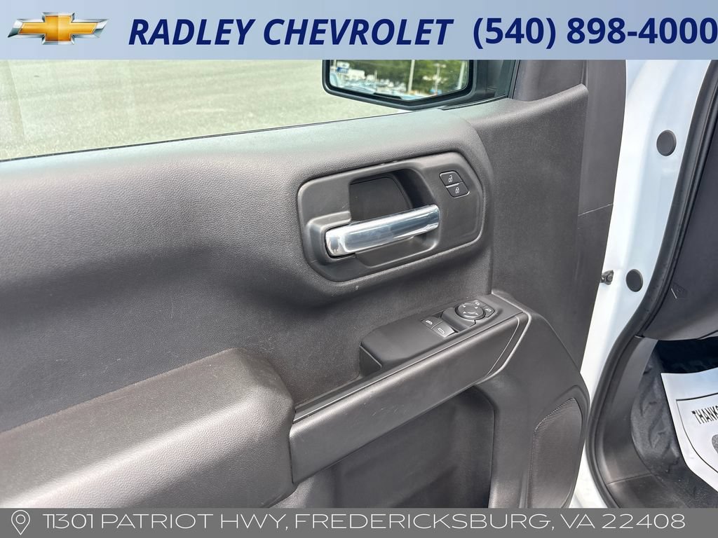 Certified 2025 Chevrolet Silverado 1500 W/T RWD image 5