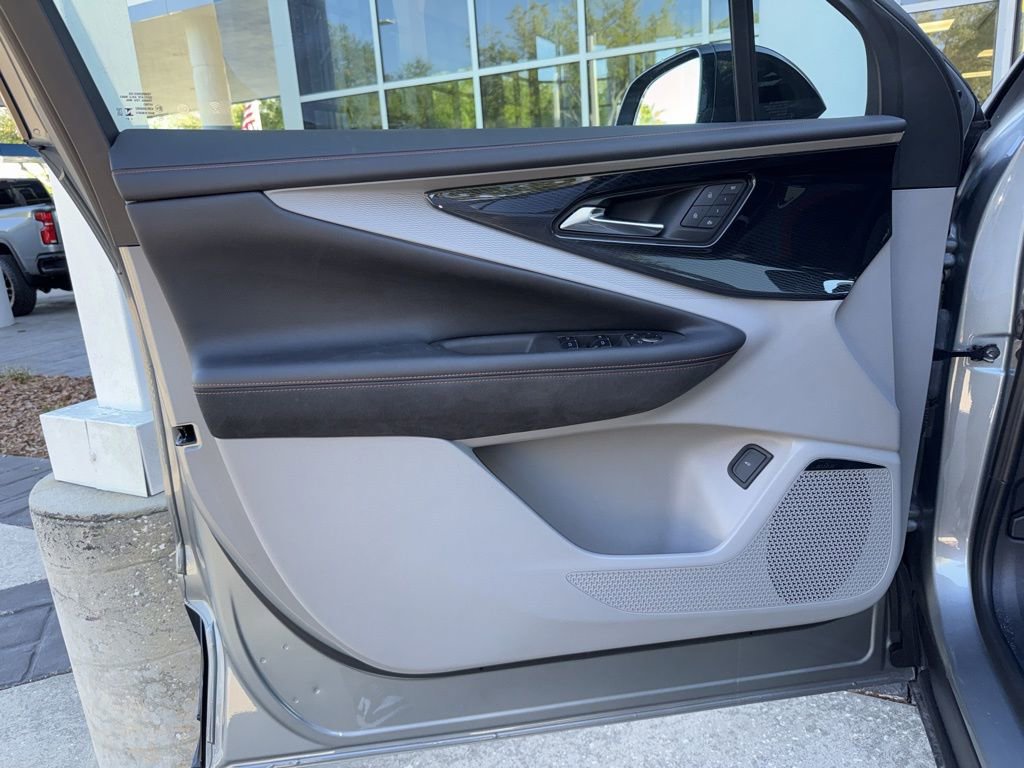 Used 2025 Chevrolet Blazer EV SS image 29