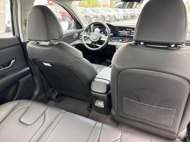 New 2026 Hyundai Elantra Limited FWD image 32