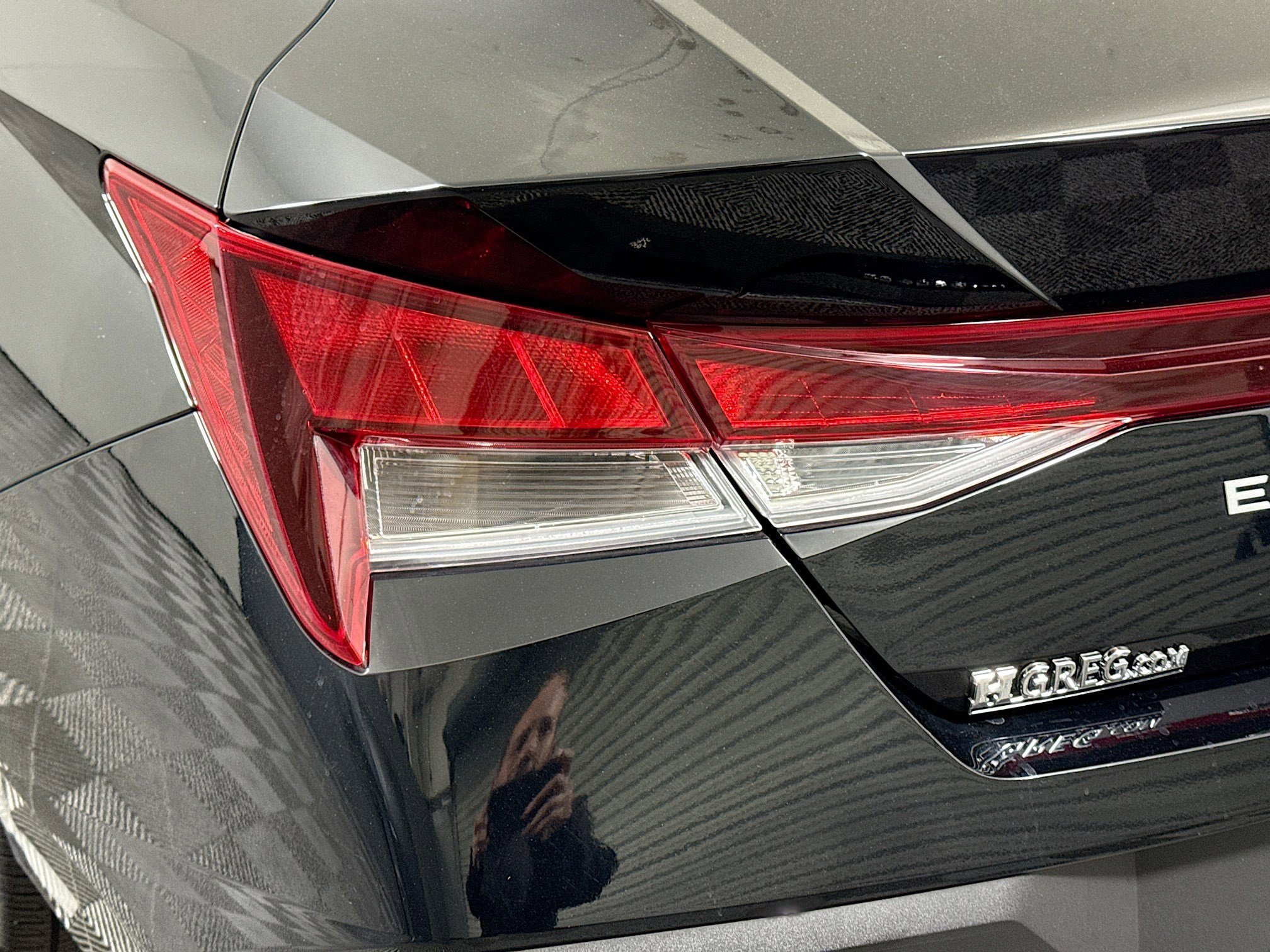 Used 2025 Hyundai Elantra SE image 35