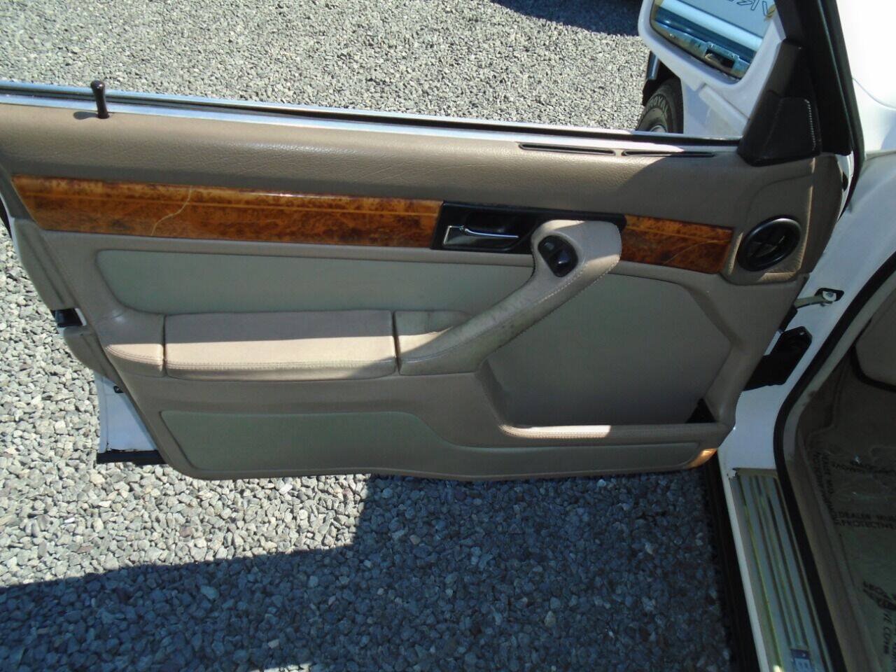 Used 1994 BMW 740i RWD image 26