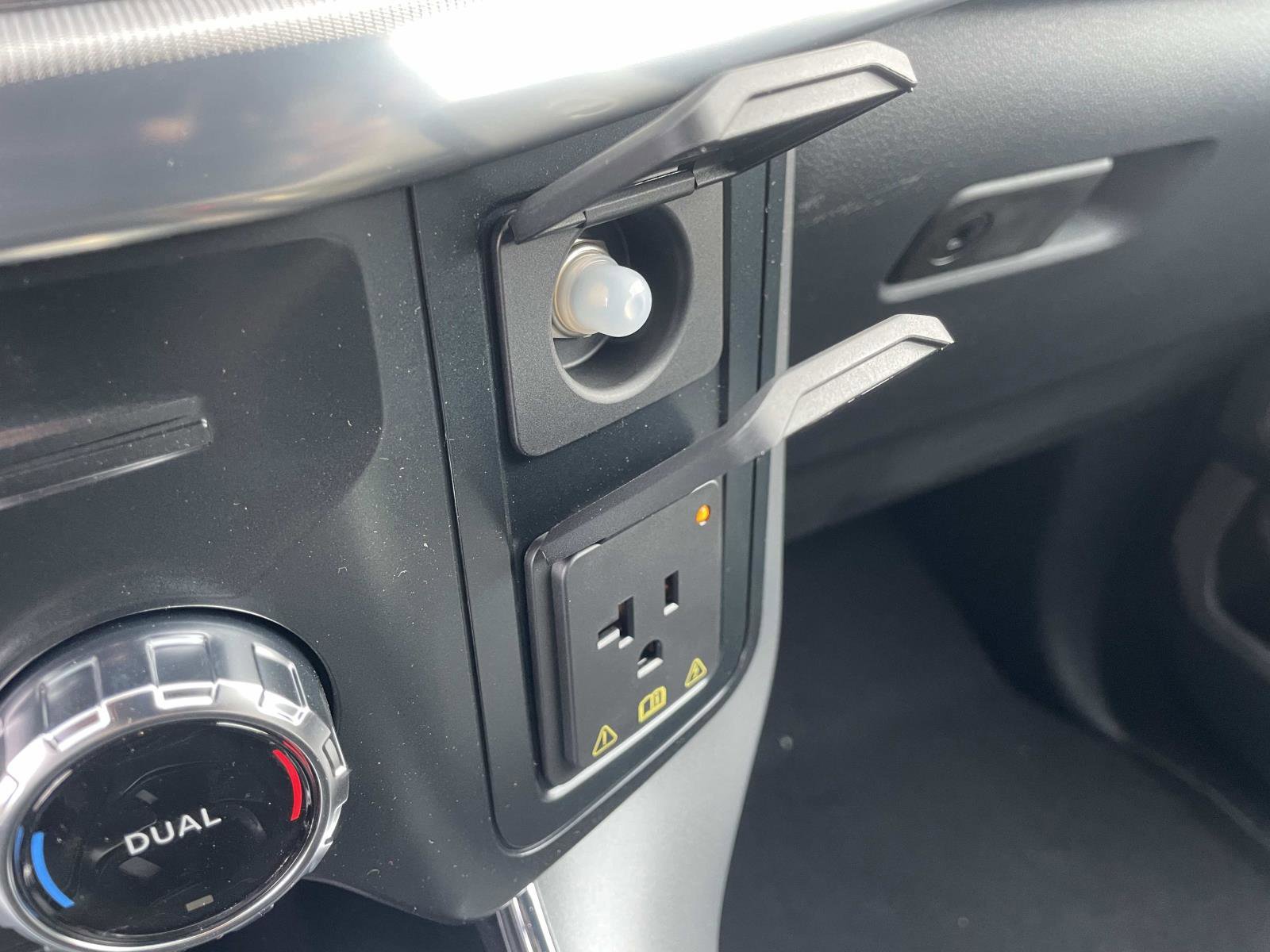 New 2025 Ford F150 Lariat w/ Equipment Group 502A High image 23