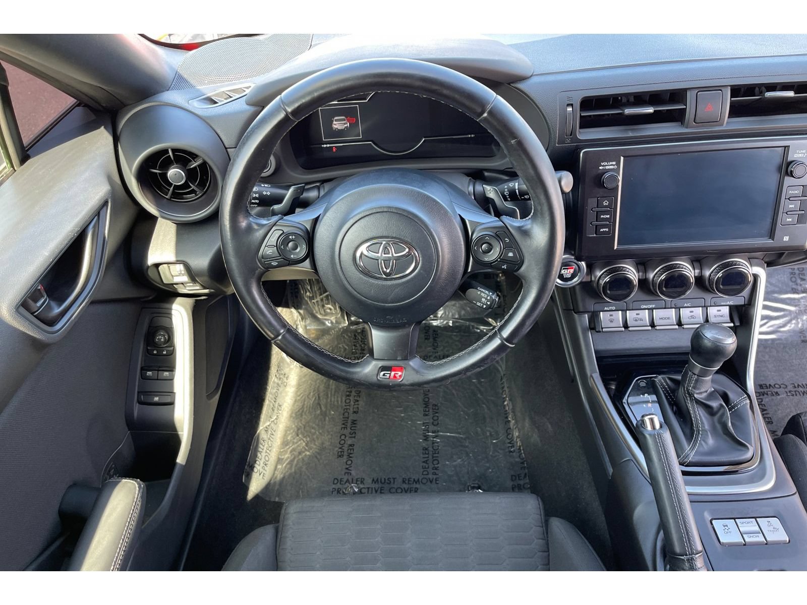 Used 2022 Toyota GR86 RWD image 17