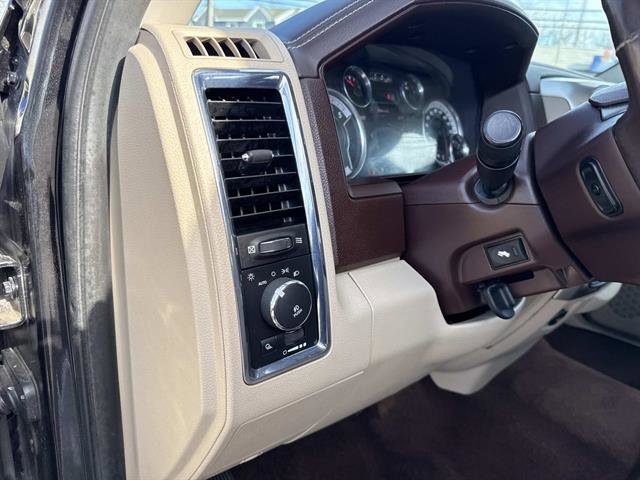 Used 2016 RAM 3500 Laramie image 20