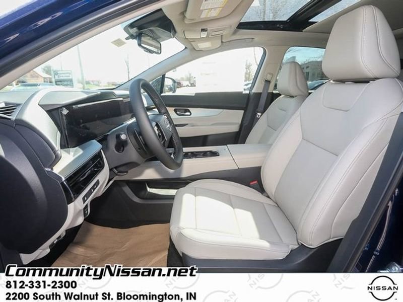 New 2025 Nissan Murano SL image 8