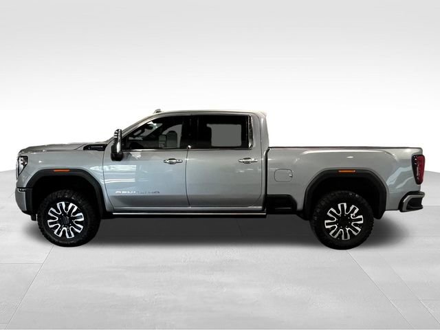 Used 2024 GMC Sierra 2500 Denali Ultimate AWD/4WD image 4