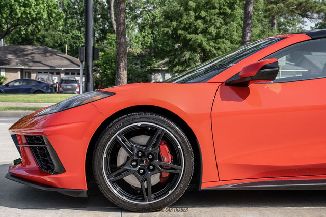 Used 2024 Chevrolet Corvette Stingray Premium Cpe w/ Z51 Performance Package RWD image 4