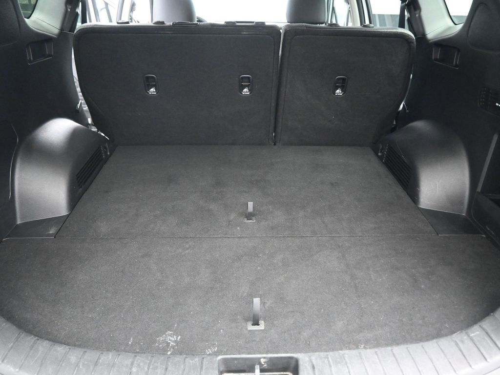 Used 2023 Hyundai Santa Fe SE image 12