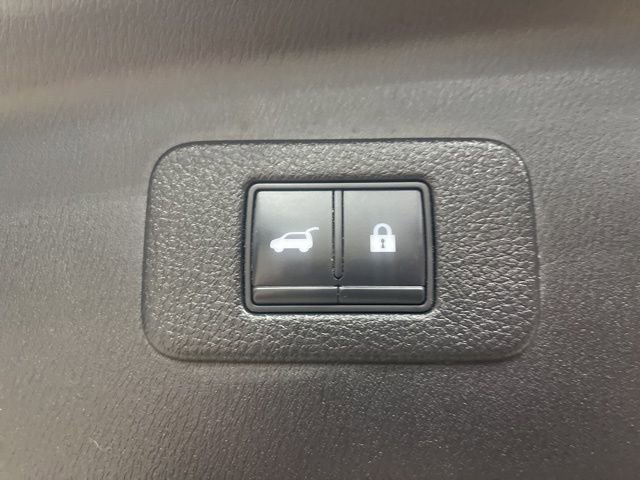 Used 2021 Nissan Armada SV w/ SV Appearance Package image 30