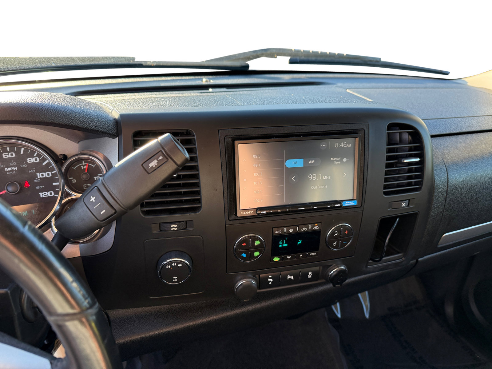 Used 2012 Chevrolet Silverado 2500 LT w/ Z71 Appearance Package image 12