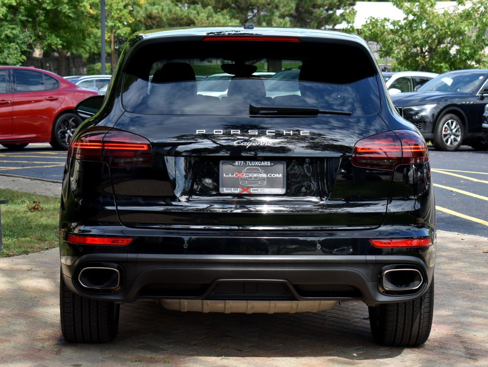 Used 2016 Porsche Cayenne image 11
