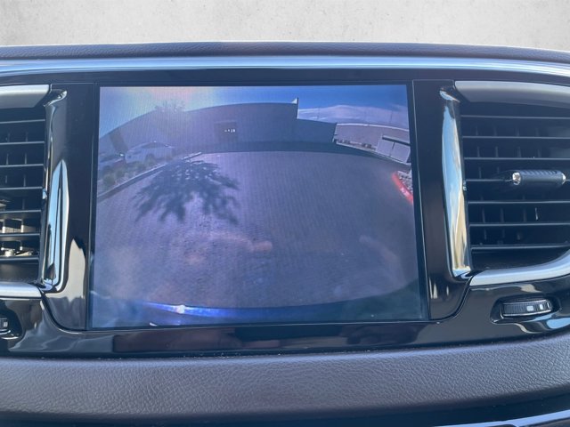 Used 2017 Chrysler Pacifica Touring-L FWD image 14