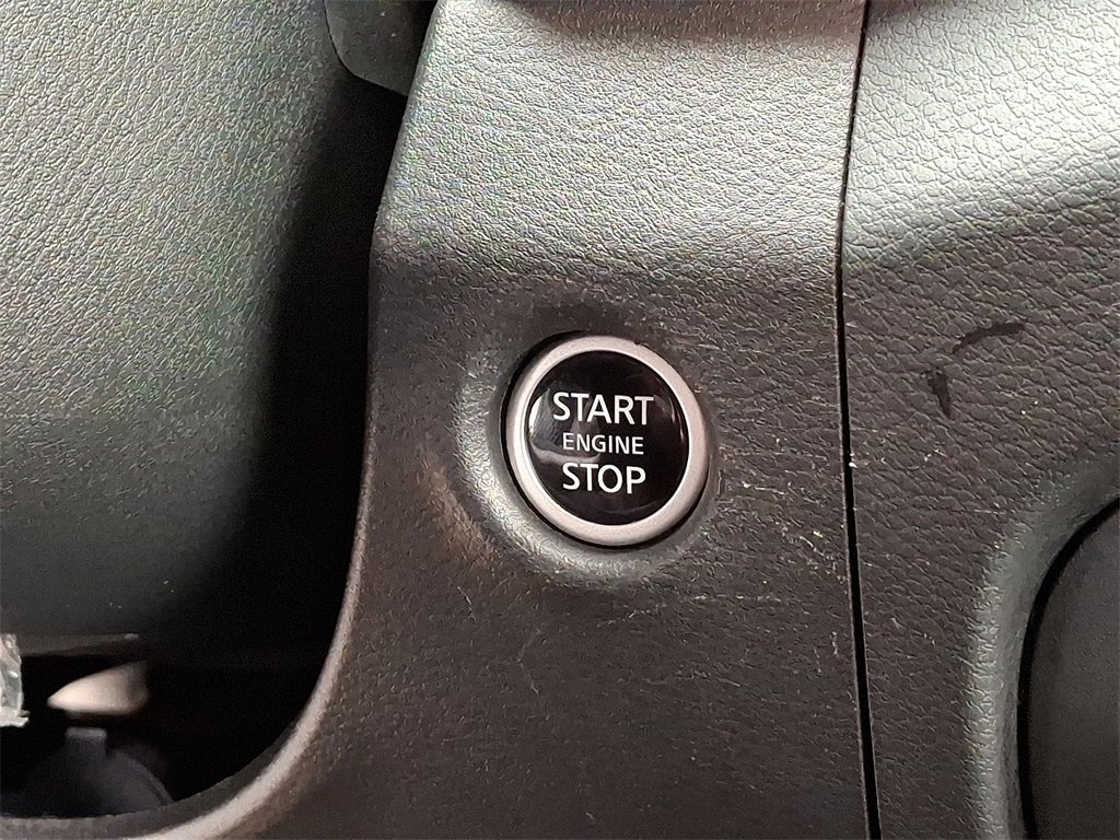 Used 2024 Nissan Frontier SV w/ Technology Package image 25