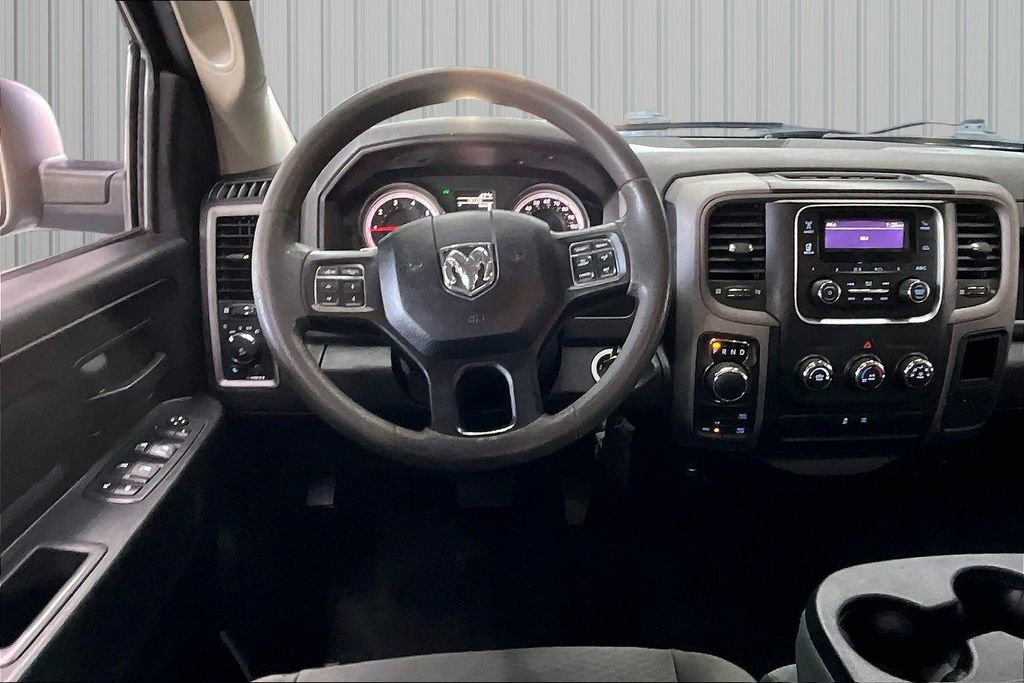 Used 2018 RAM 1500 Express AWD/4WD image 8
