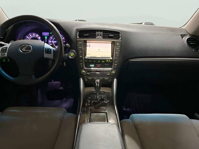 Used 2011 Lexus IS 350C w/ Luxury Pkg RWD image 20