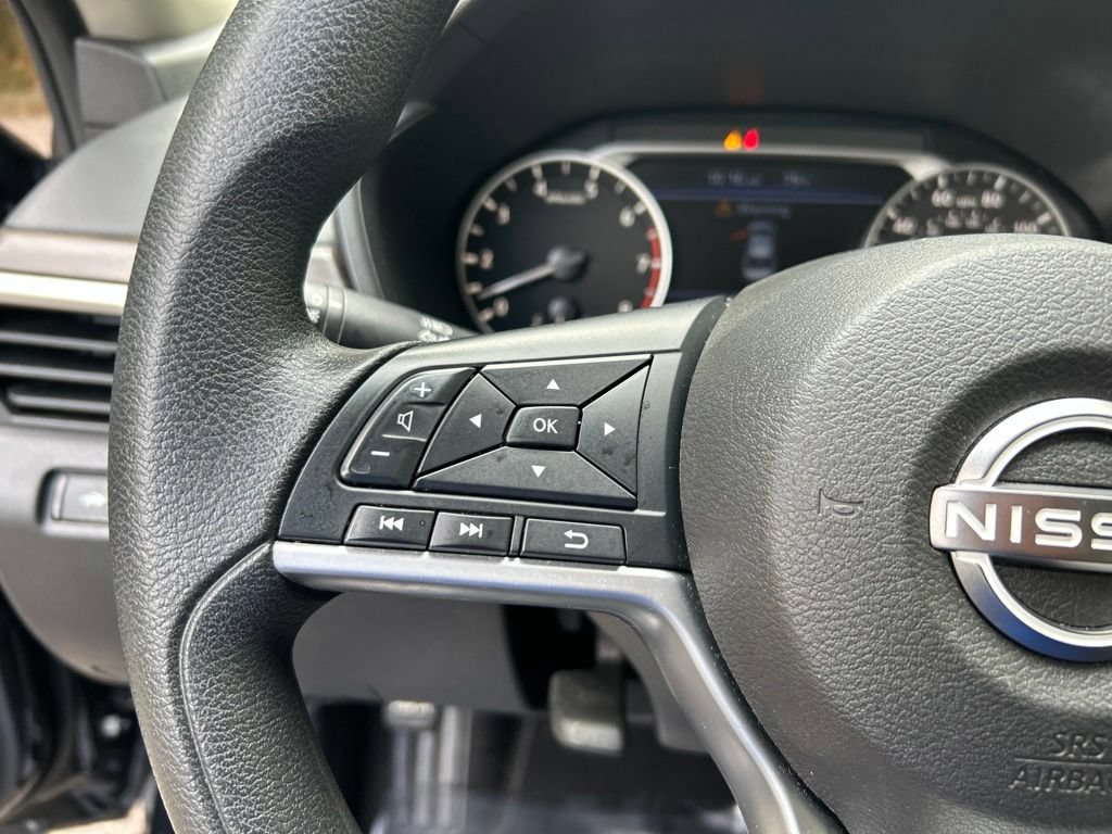Used 2024 Nissan Altima 2.5 SV FWD image 23